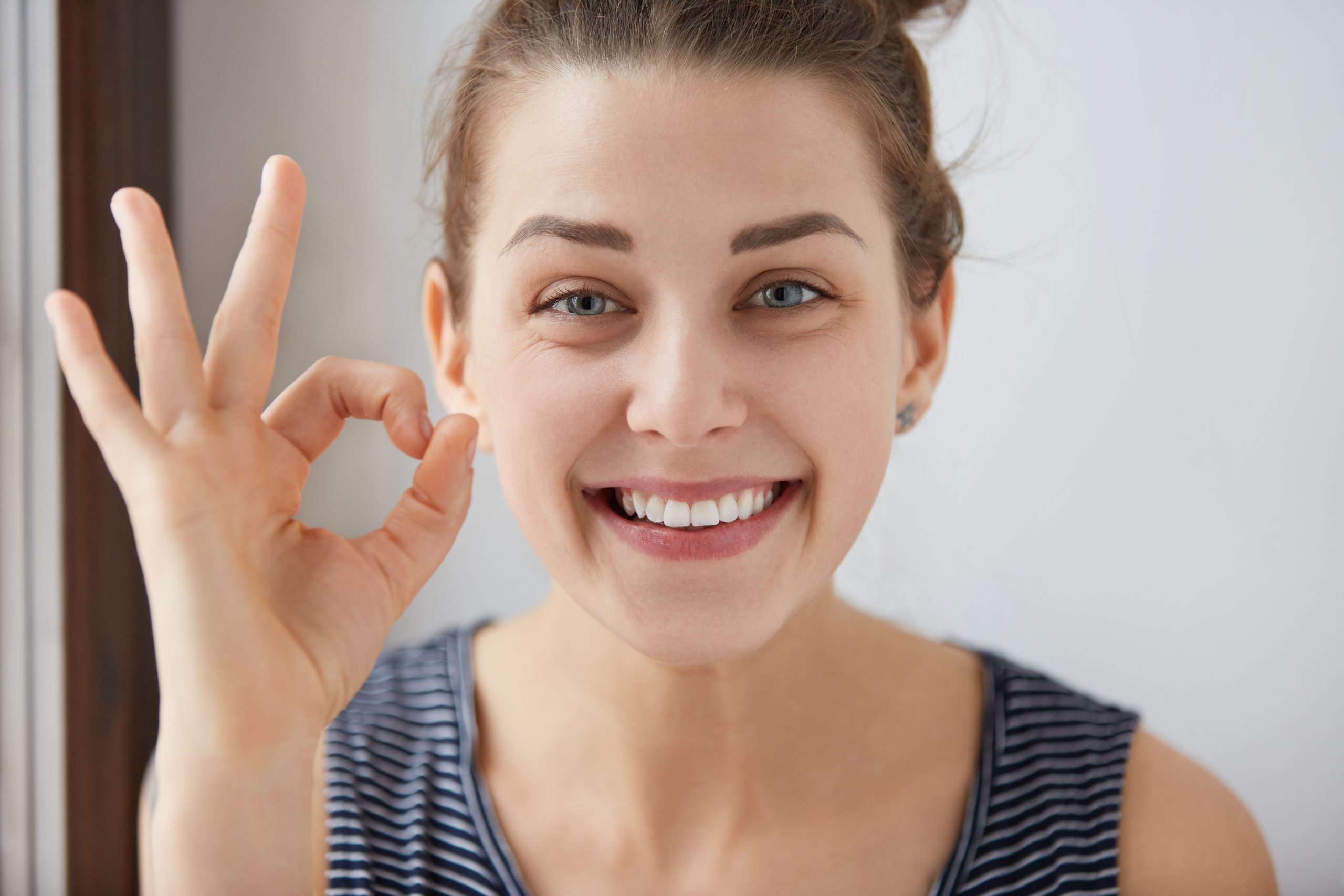 Teeth whitening treatment for a brighter smile
